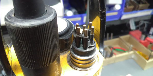 水質(zhì)檢測儀的電極連接出現(xiàn)損壞 水質(zhì)檢測儀的電極連接出現(xiàn)損壞